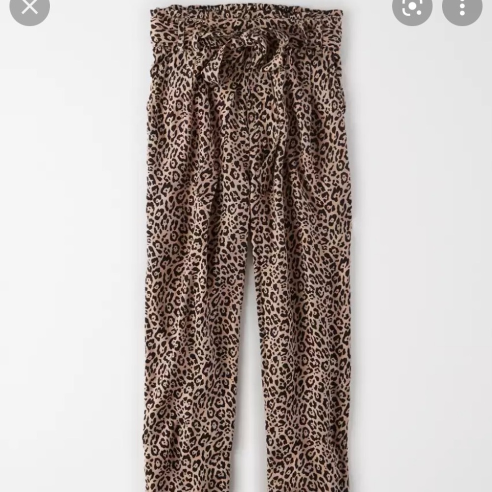 NWT Aerie high waisted cargo joggers size S